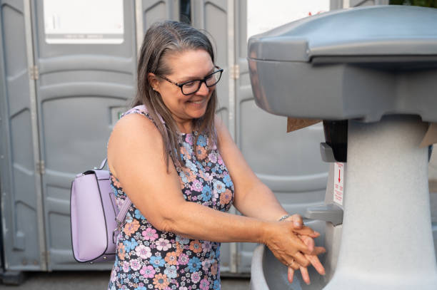 Best Luxury portable toilet rental  in Gresham, OR